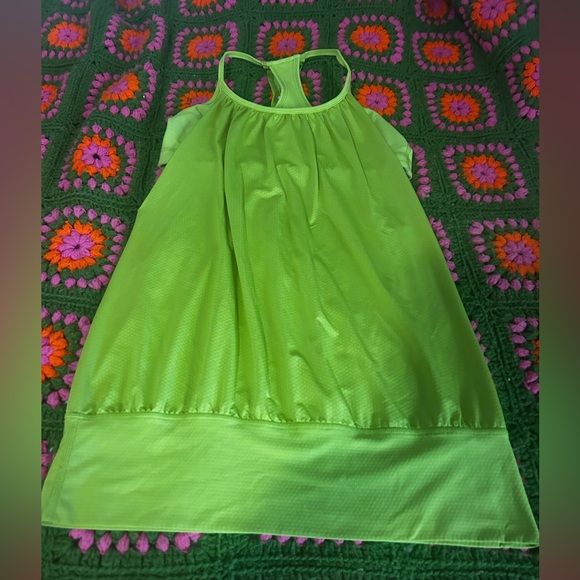 Lululemon - Picture 2 of 5